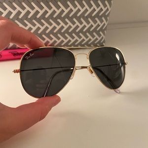 Classic rayban aviators